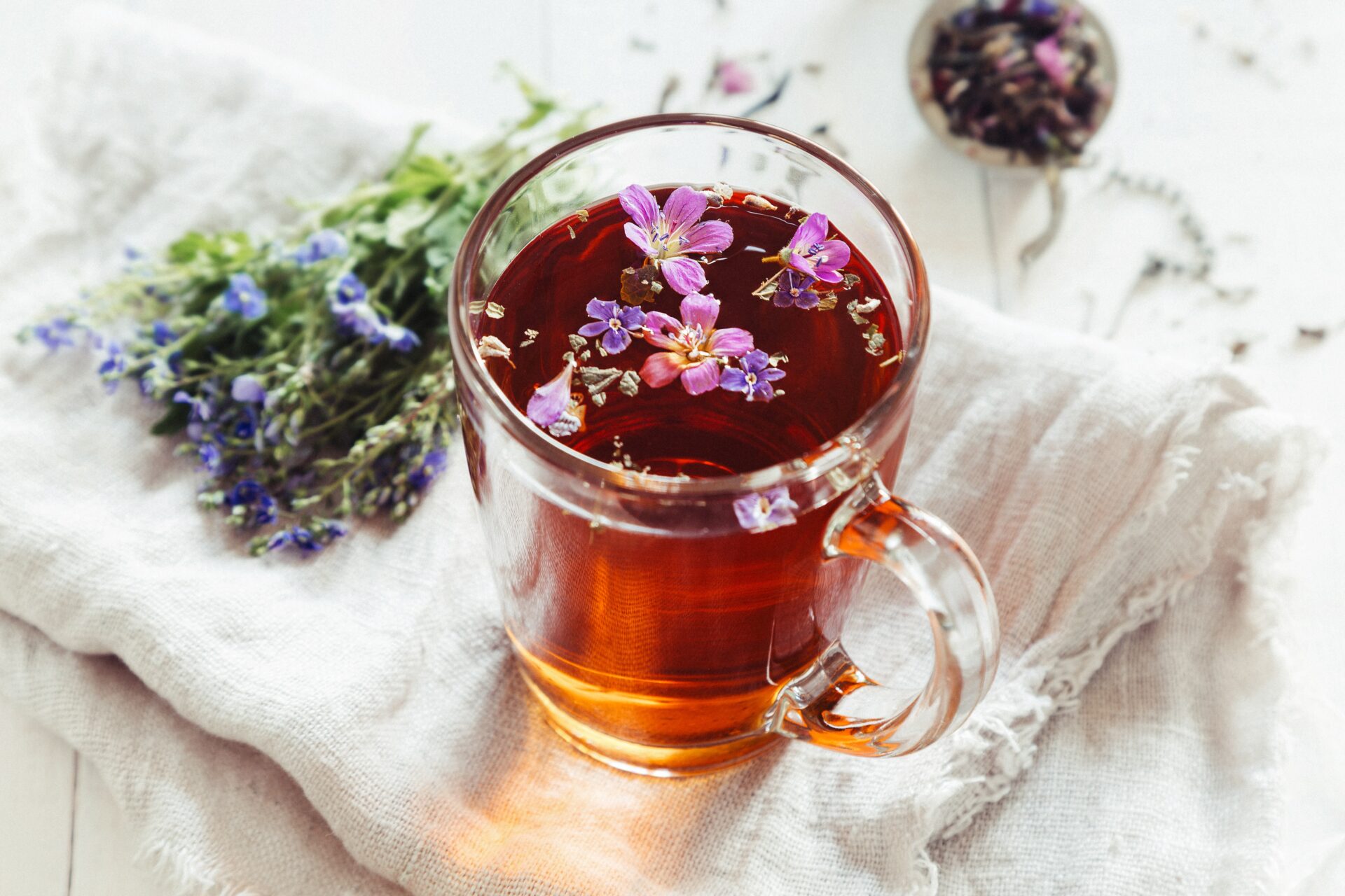 The Best Herbal Remedies for Cold & Flu + How to Use Them